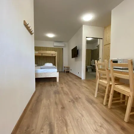 Sky Garden & Wellness R. Bed and Breakfast Μπελούνο