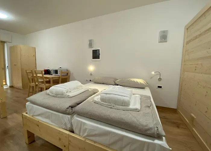 Sky Garden & Wellness R. Panzió 4*